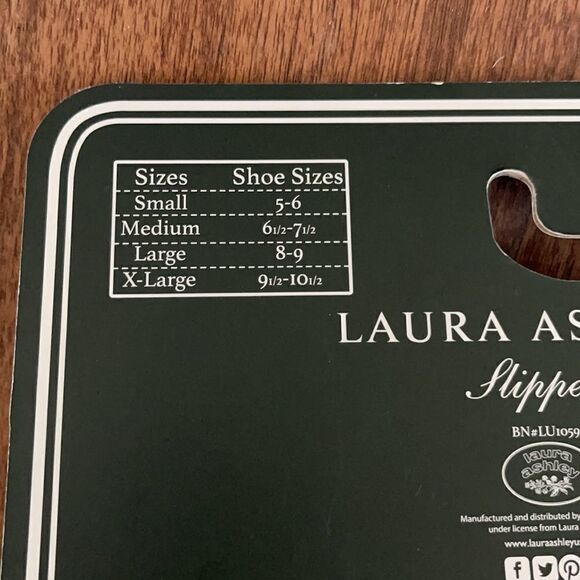 Laura Ashley Purple Heart Slide Slippers Size Small 5/6 New Valentines - Picture 2 of 3